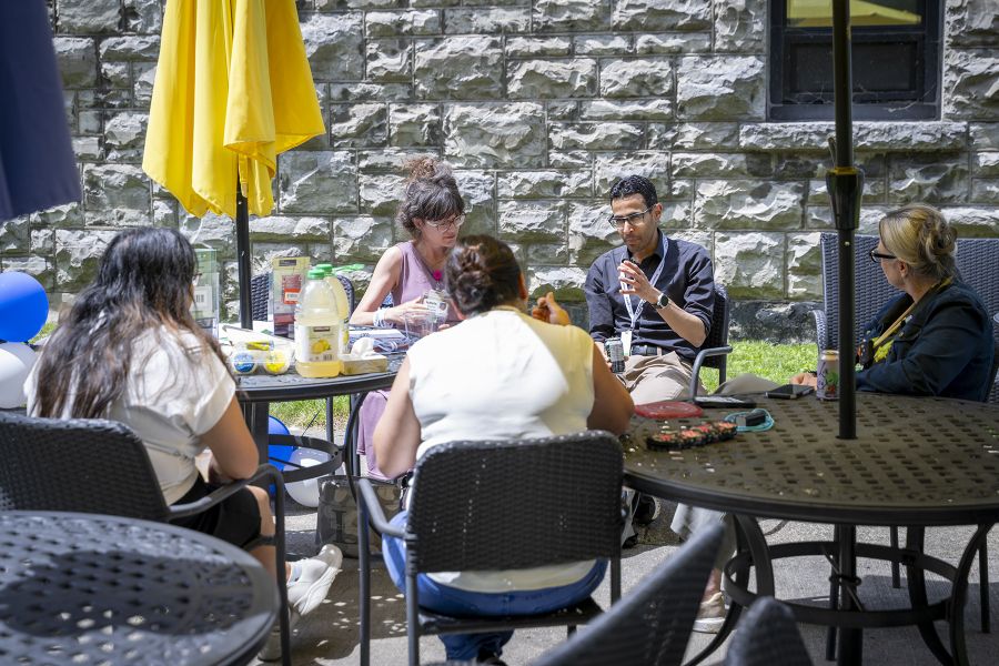 french conversation cafe